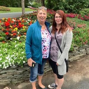 Meet your Posher, Carrie